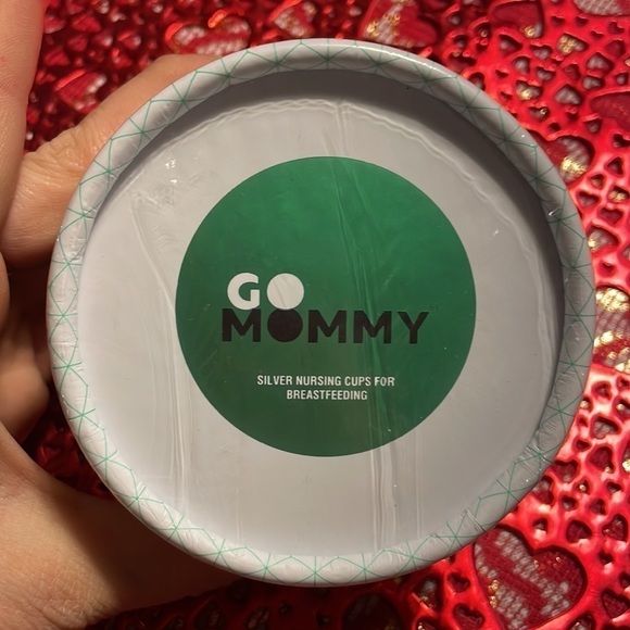 Brand New Go Mommy Silver Nursing Cup Breastfeeding Nipple Protector Shields - Picture 7 of 11